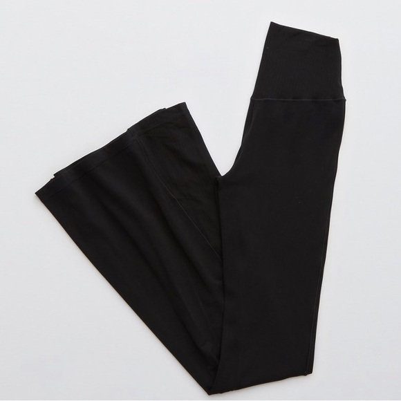 OFFLINE By Aerie Real Me High Waisted Crossbody Rib Super Flare Leggings - Picture 6 of 11